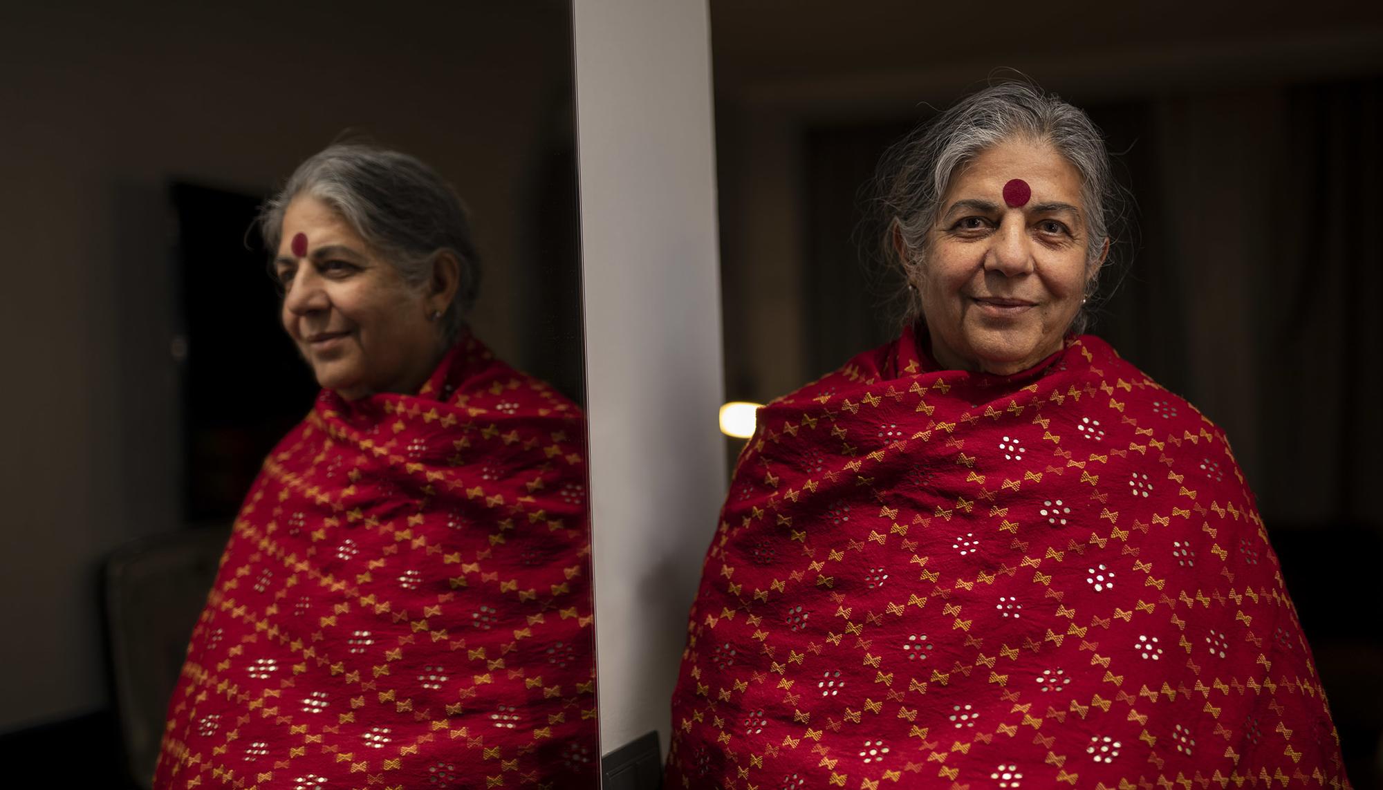 Vandana Shiva entrevista Patricia Reguero - 1